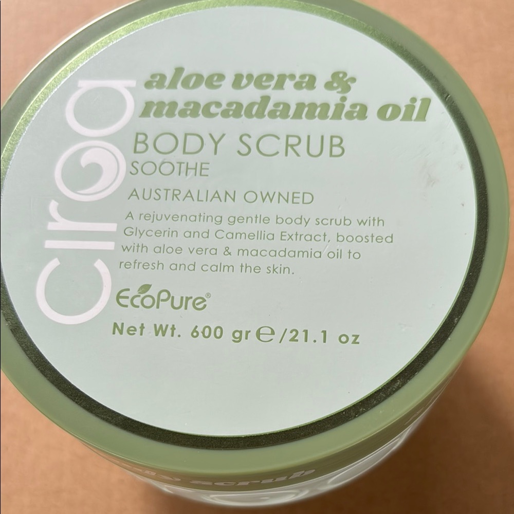 Ciroa Green Exfoliant & Scrub with Natural Ingredients